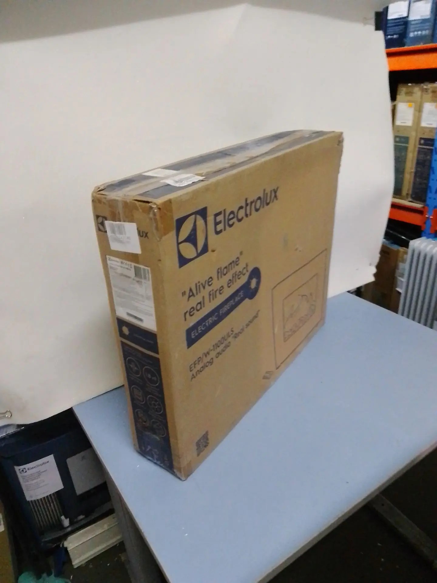 Электрокамин Electrolux EFP/W-1100ULS