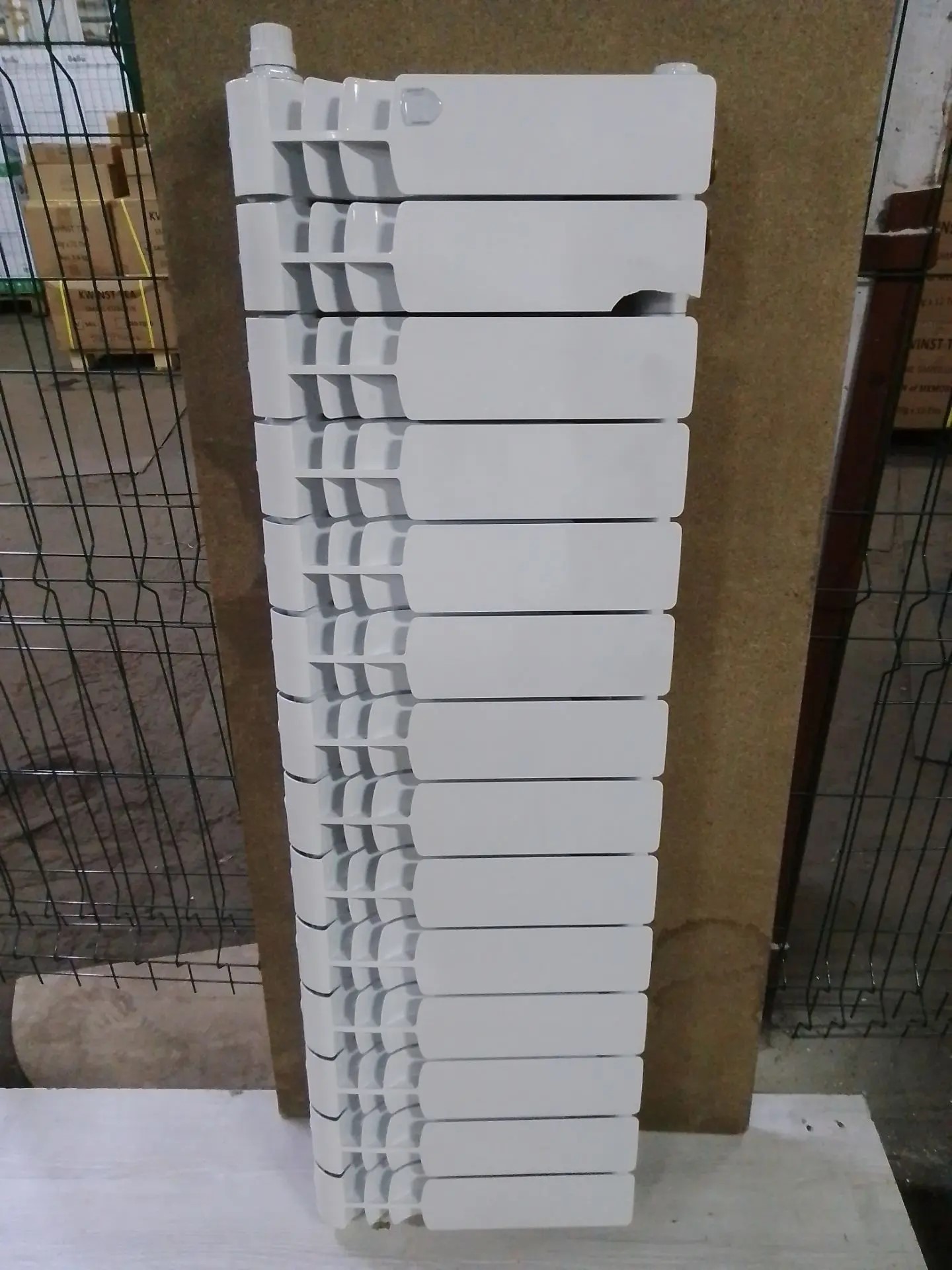 Радиатор Royal Thermo Vittoria Super 300 VDR - 14 секц.