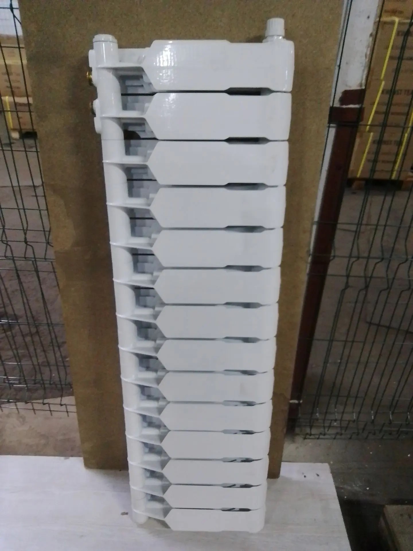 Радиатор Royal Thermo Vittoria Super 300 VDR - 14 секц.