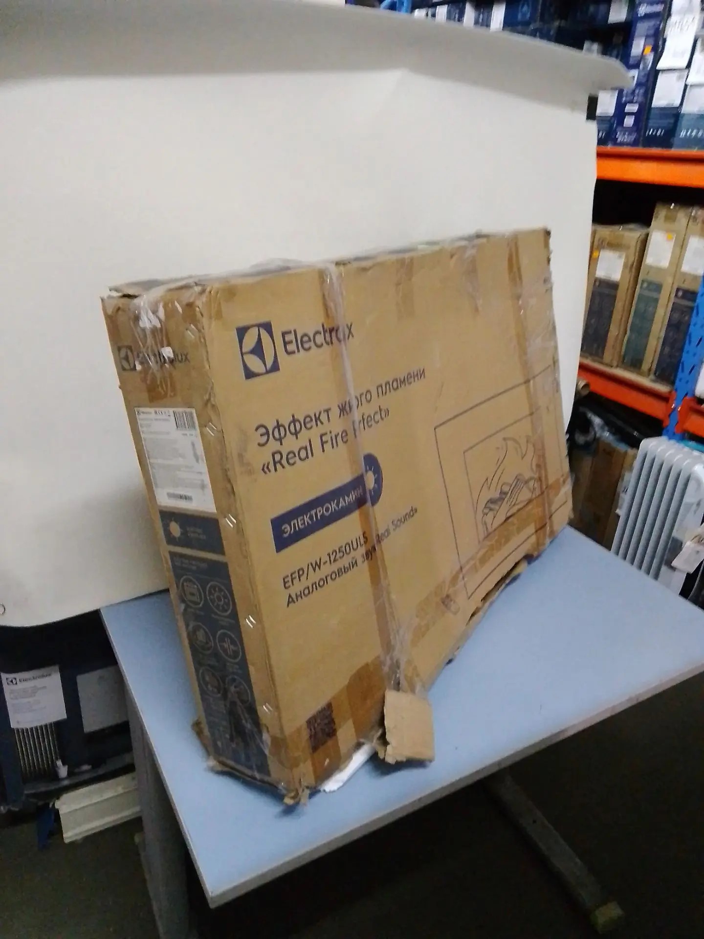 Электрокамин Electrolux EFP/W-1250ULS