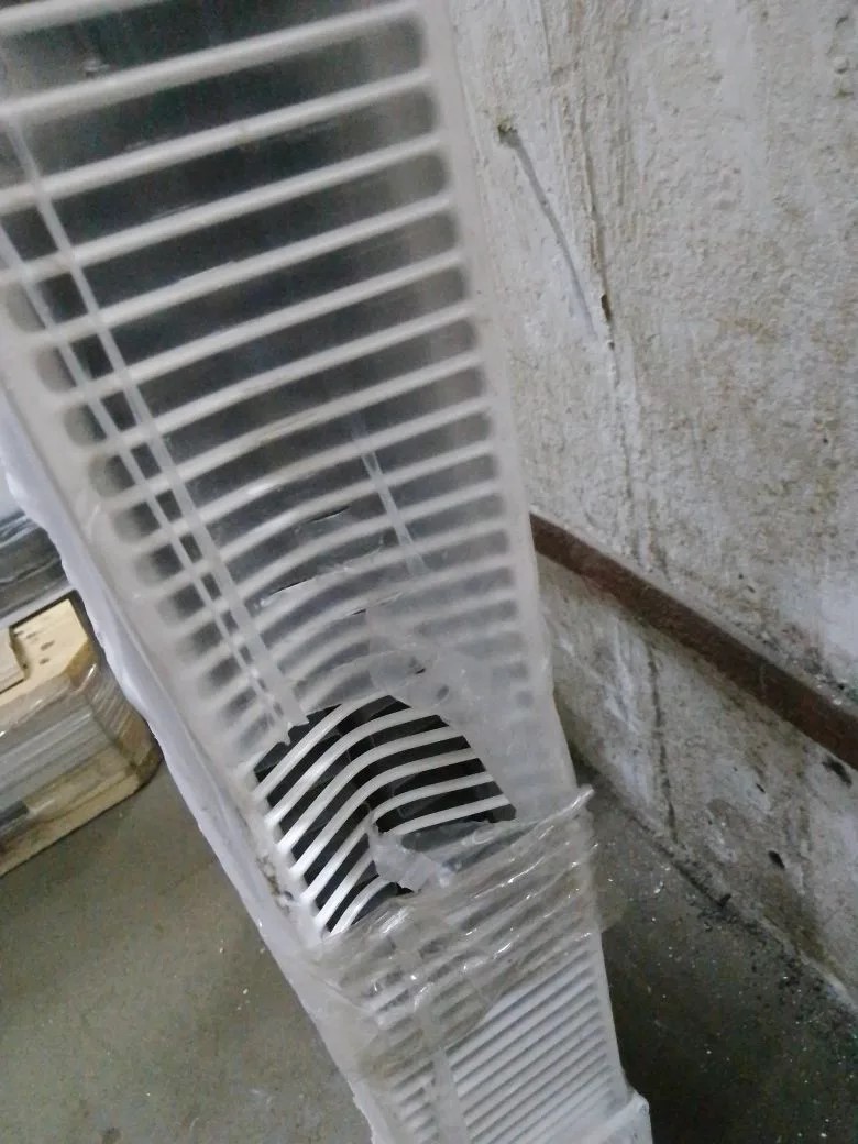 Радиатор панельный Royal Thermo VENTIL COMPACT VC22-300-1800 RAL9016 M