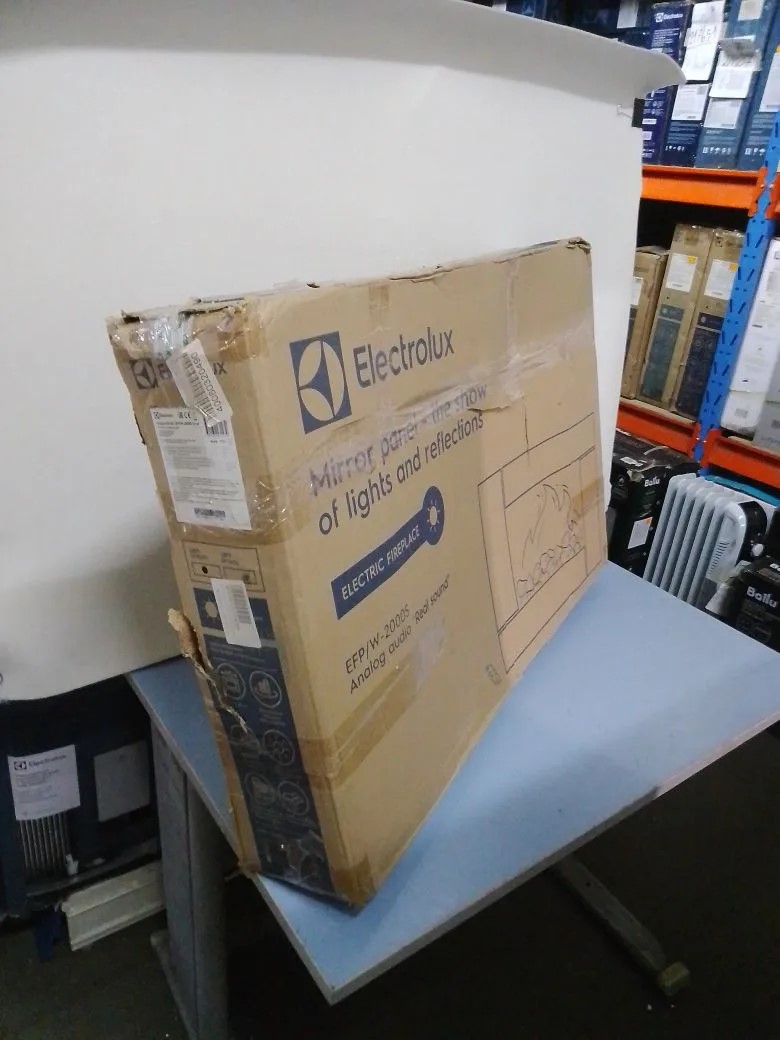Электрокамин Electrolux EFP/W-2000S Silver