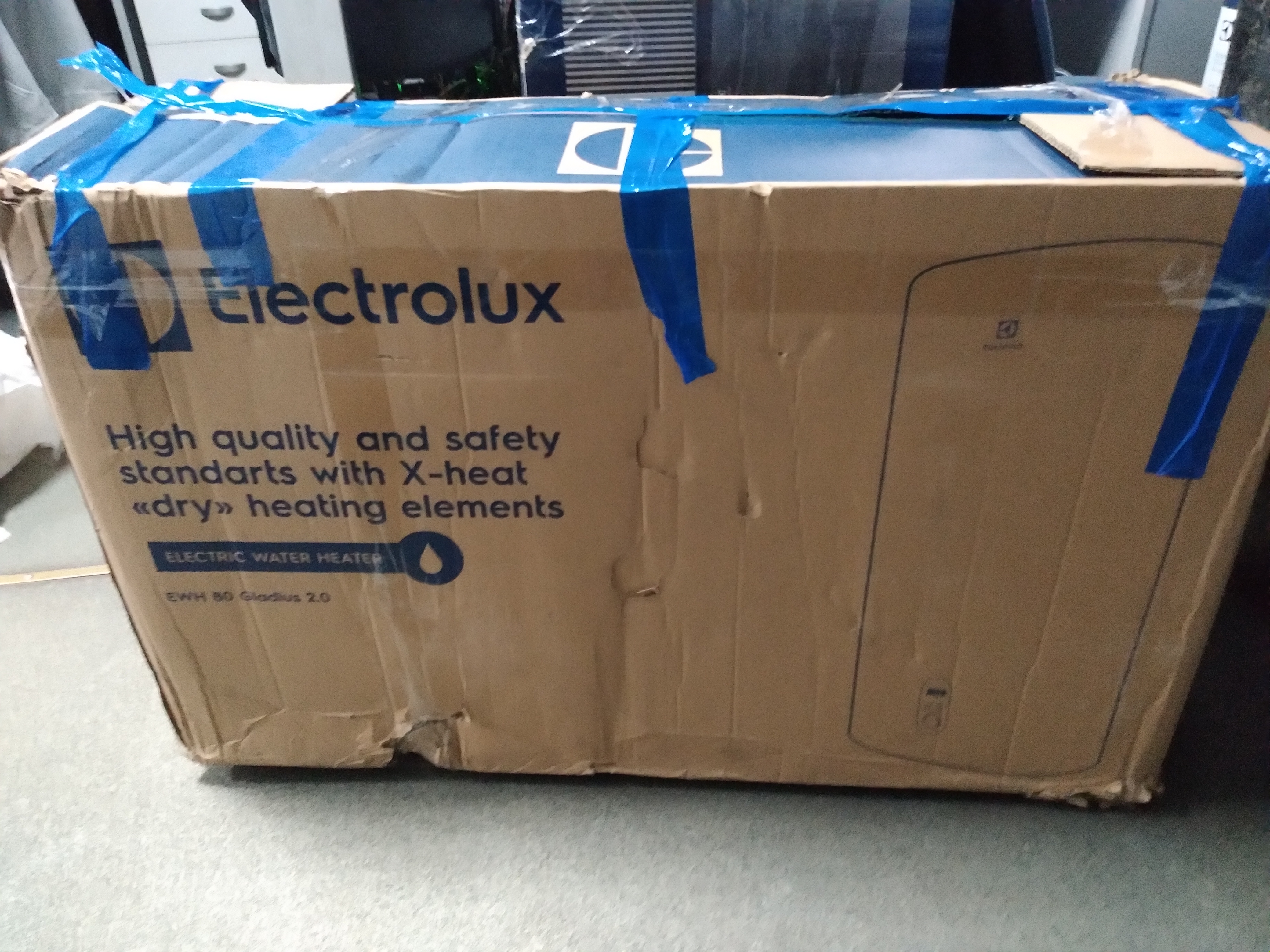 Водонагреватель Electrolux EWH 80 Gladius 2.0