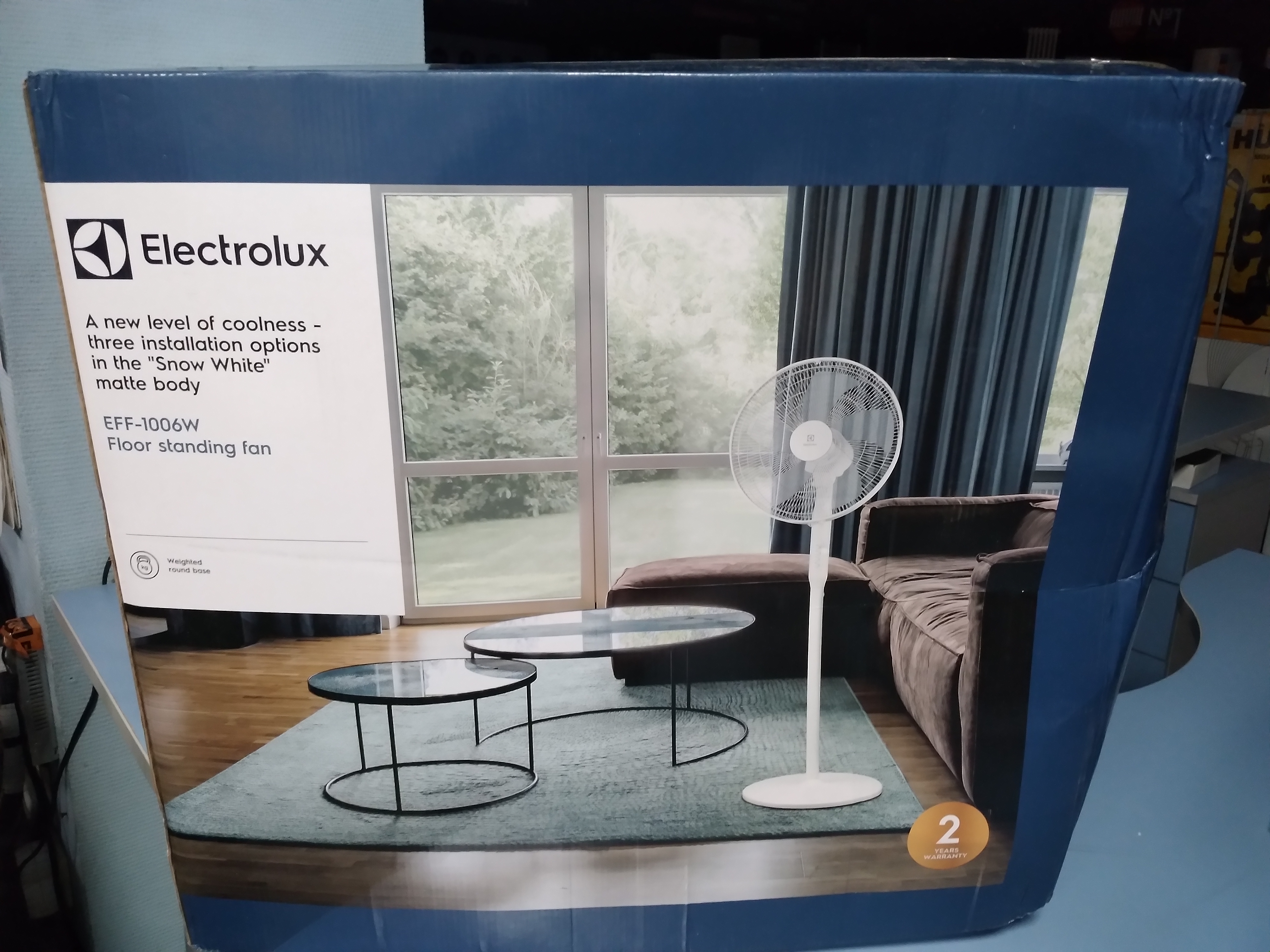 Вентилятор напольный Electrolux EFF-1006W